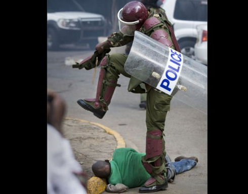 Kenya'da protestoculara polis şiddetli karşılık verdi