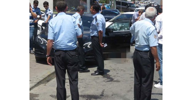 Kadıköy'de lüks araca uzun namlulu saldırı: 1 ölü!