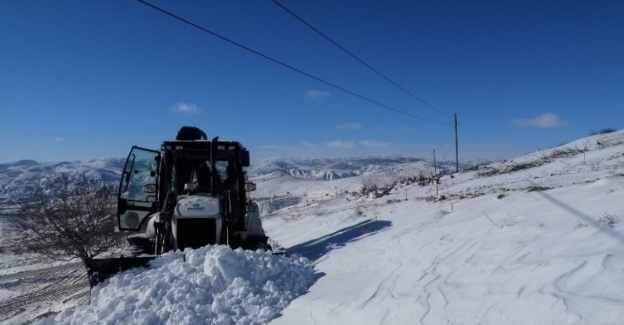 Malatya'da karla mücadele çalışmalarına MASKİ ekipleri de destek veriyor