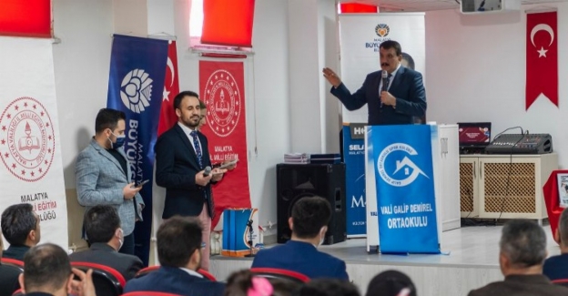 Malatya'da öğrencilerden Başkan Gürkan'a teşekkür