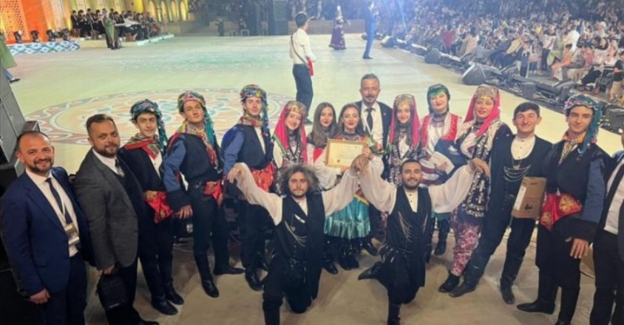 Bursa İnegöl Belediyesi Halk Dansları Topluluğu Özbekistan’da 3. oldu