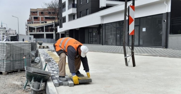 Bursa Osmangazi'de açılan yollarda kaldırım ve asfalt çalışmaları tamamlandı