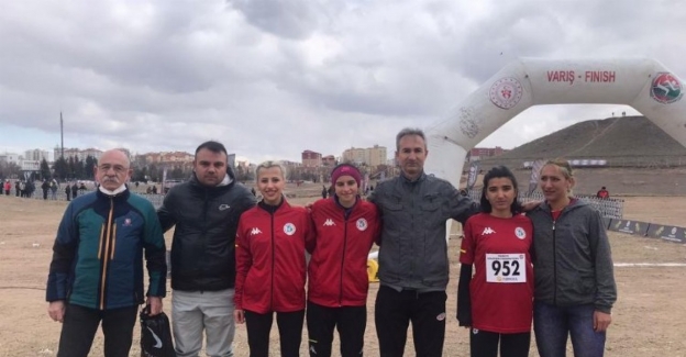 Kocaeli İzmitli atletler, Ankara’dan mutlu döndü 