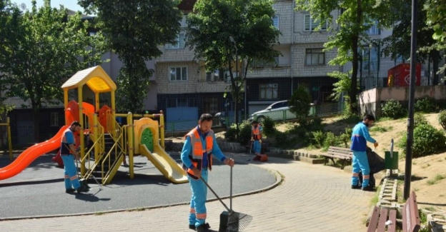 Bursa Yıldırım'ın sokaklarında bahar temizliği 