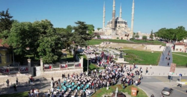 Edirne'deki lezzetli festivalde bandolar korteji