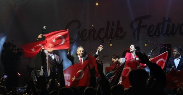 Kayseri Talas'ta coşkulu kutlama