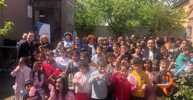 Kocaeli İzmitli çocuklar, Anneler Günü’nü İzmit Belediyesinin atölyelerinde kutladı 