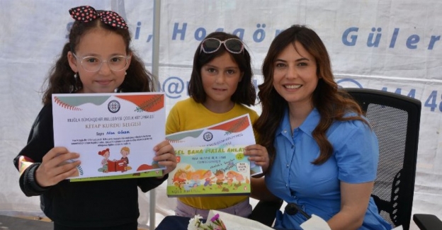 Muğla'da çocuklara kitap sevgisi aşılandı