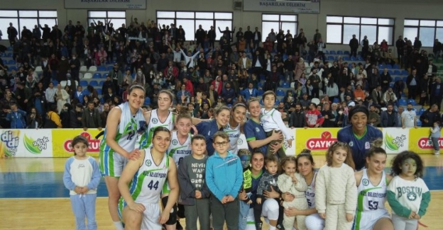 Rize Belediyespor Kadın Basketbol takımının şampiyonluğuna bir adım kaldı