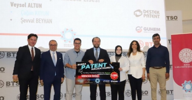 Bursa Patent Hackathonu'nda ödüller sahiplerini buldu