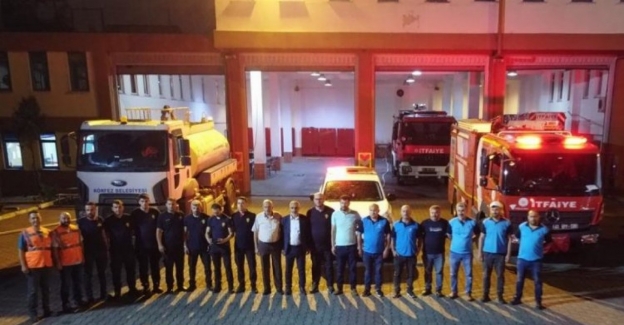 Marmaris’teki yangın söndürme için Kocaeli 8 araç ve 16 personel gönderdi
