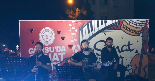 Bursa Gürsu sokakları müzikle çınlıyor
