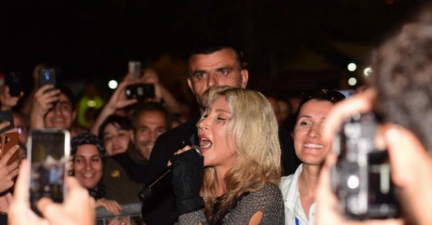 16. Geleneksel Balkan Panayırı'nda Hande Yener'li coşku