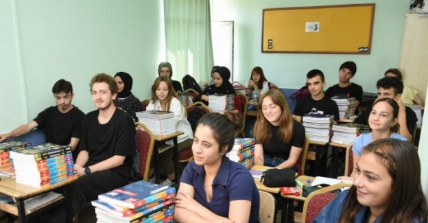 Bursa Yenişehir gençleri üniversiteye hazırlıyor