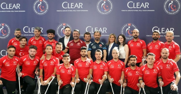 Türkiye Ampute Futbol Milli'ye 'Clear' sponsor oldu