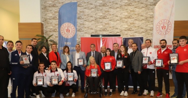 Bursa Yıldırım'a 'yılın en iyi spor kulübü' ödülü