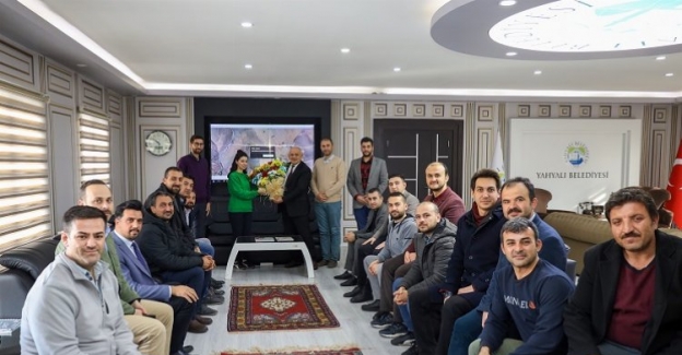 Kayseri Yahyalı Belediye personeli Esat Öztürk'le buluştu