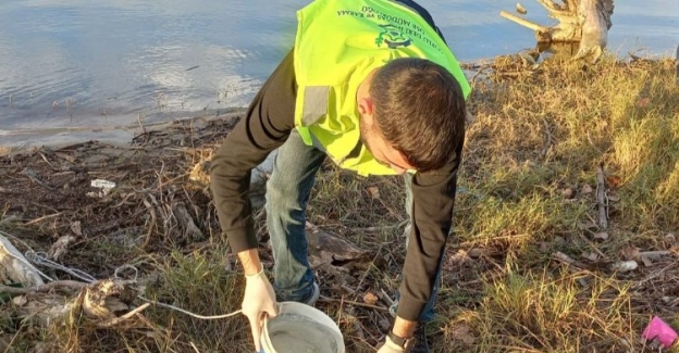 Meriç Nehri'ndeki köpüklenme araştırılıyor