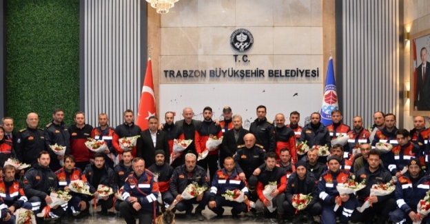 Arama kurtarma ekipleri Trabzon'a döndü