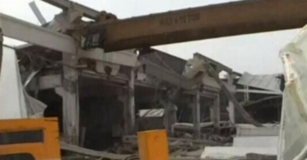 Kahramanmaraş'ta metal fabrikası çöktü... Yaralılar var