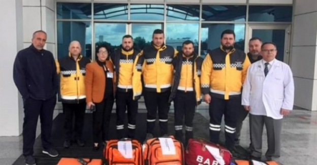 KKTC'den 10 kişilik tıbbi destek Türkiye için yola çıktı