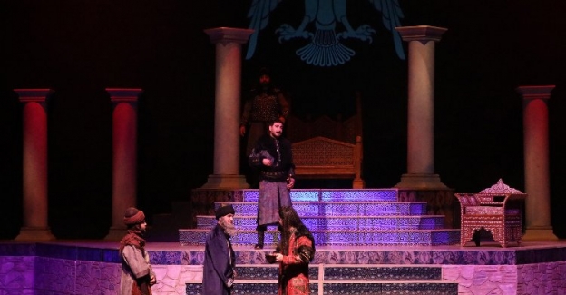 Konya Şehir Tiyatrosu “Keykubad” oyununu depremzedeler için sahneledi