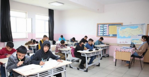 Mardin Büyükşehir Belediyesi'nden eğitime destek