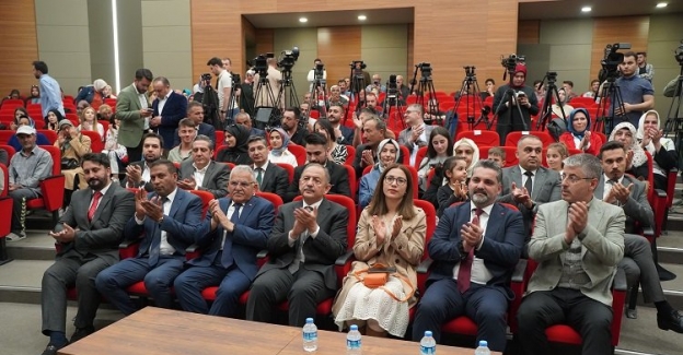 AK Parti Kayseri'ye 125 katılım