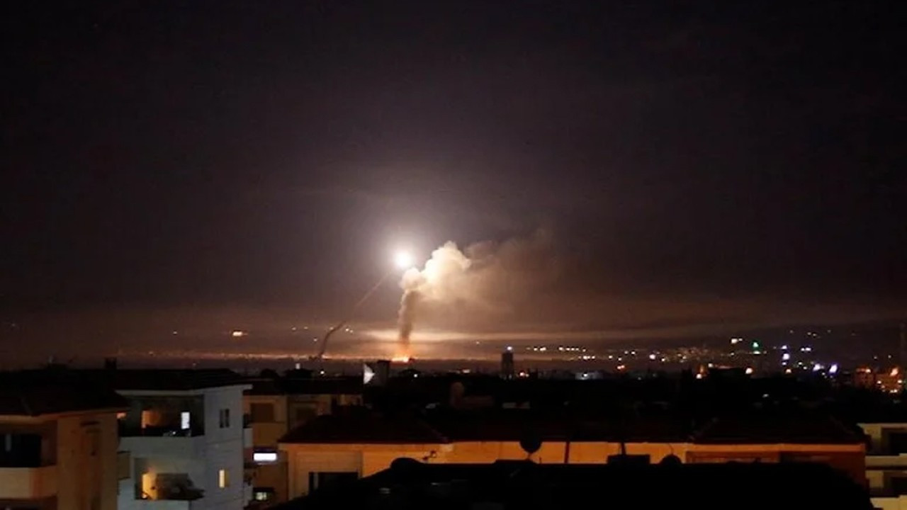 İsrail, Şam Havalimanı’nı vurdu