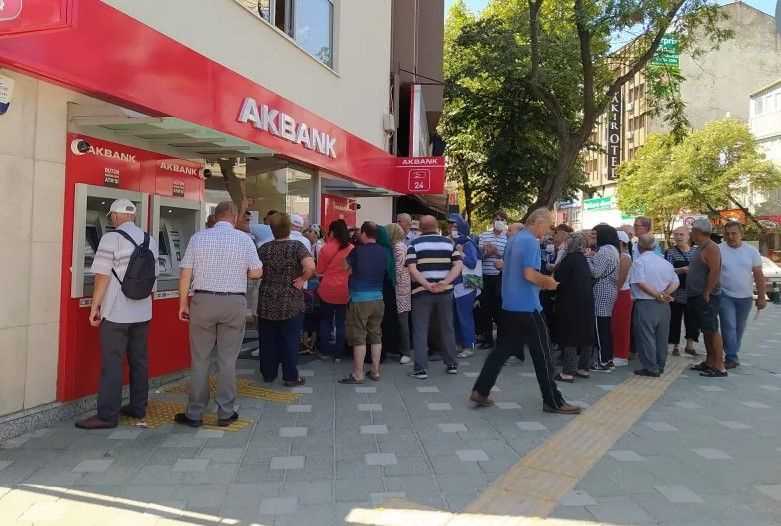 Promosyon rekoru kıran Akbank’tan emekliyi üzecek haber