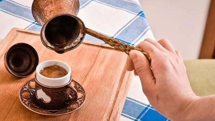 Yağlı Türk kahvesi nasıl hazırlanır