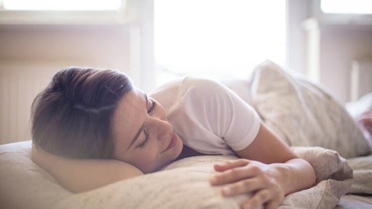 Koronavirüs sürecinde düzenli uyku neden önemli